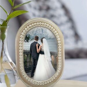 Oval 5x7 Picture Frame with Champagne Bottle Easel Back